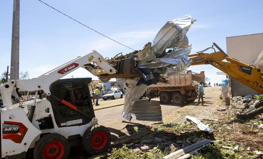 IAT define pontos para destinação dos resíduos gerados pelo tornado em Rio Bonito do Iguaçu
