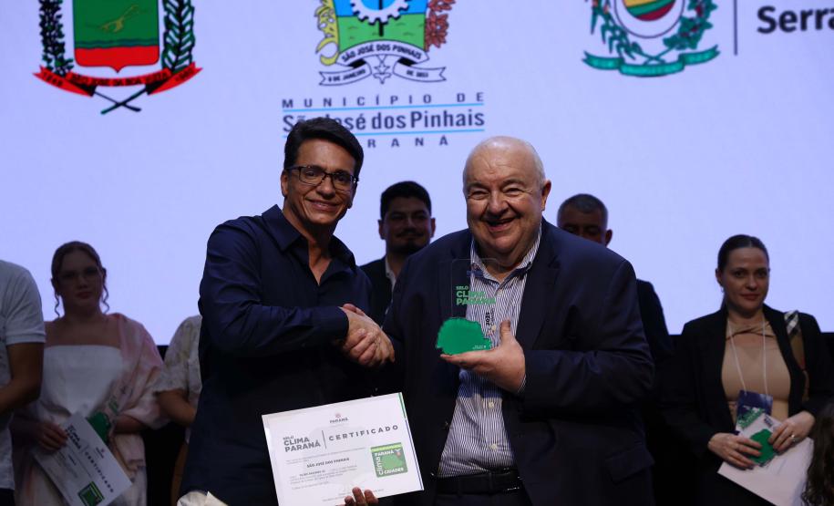 Com recorde, Estado premia 308 organizações e municípios com o Selo Clima Paraná