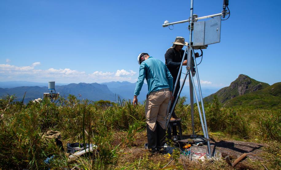 Nova estação meteorológica do Pico Marumbi vai orientar turistas e grupos de socorro