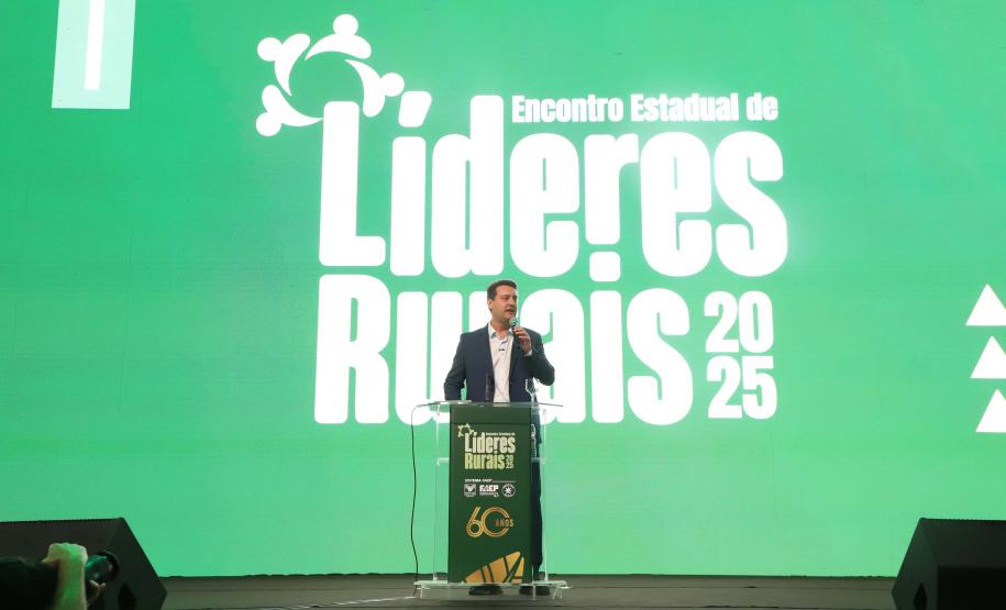 Foto de autoridades em evento