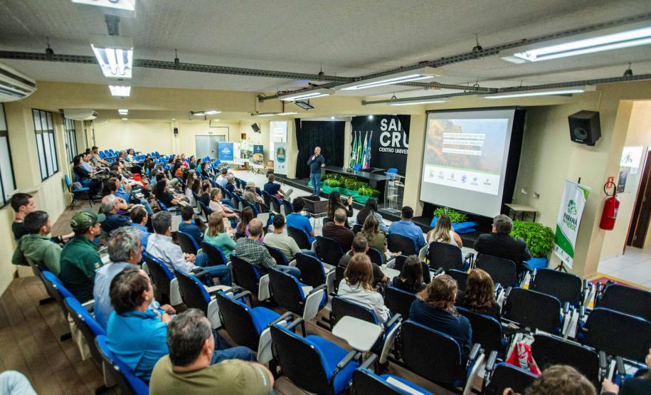 Estado entrega dez Planos de Manejo e mais 19 caminhonetes para ações ambientais