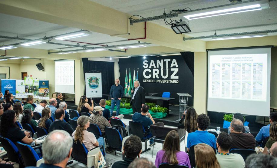 Estado entrega dez Planos de Manejo e mais 19 caminhonetes para ações ambientais