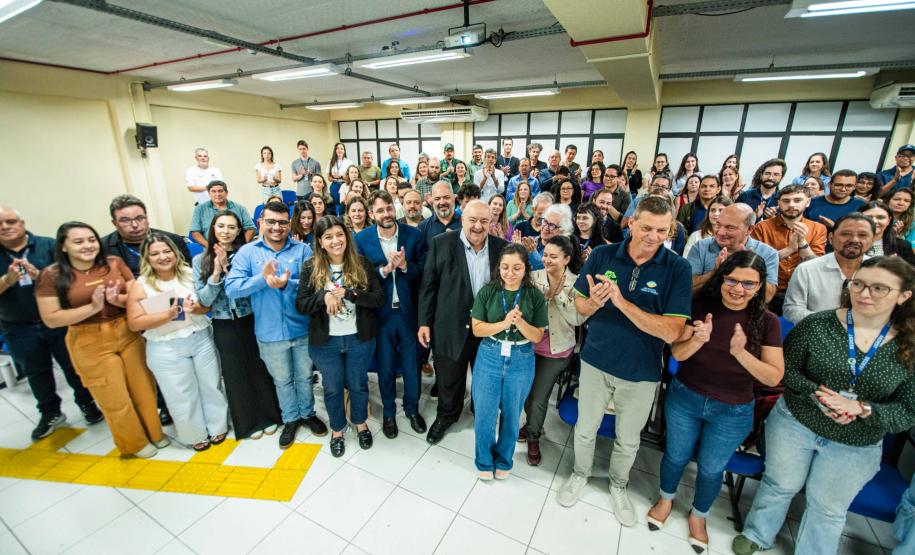 Estado entrega dez Planos de Manejo e mais 19 caminhonetes para ações ambientais