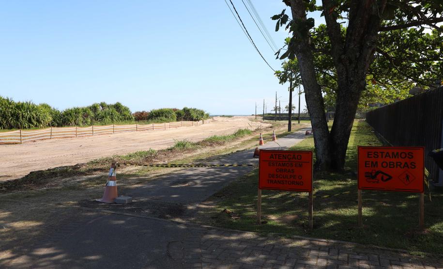 Foto de obras da orla de Pontal do Paraná