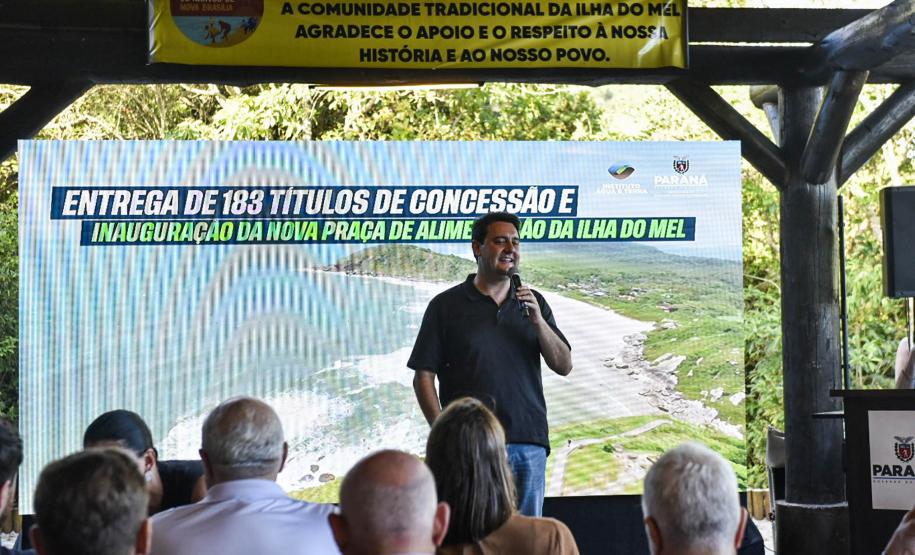 Governo formaliza contrato com empresa que vai operar controle de acesso à Ilha do Mel