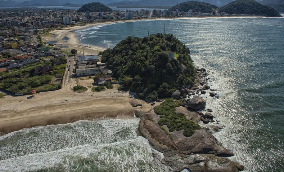Foto aérea do litoral paranaense