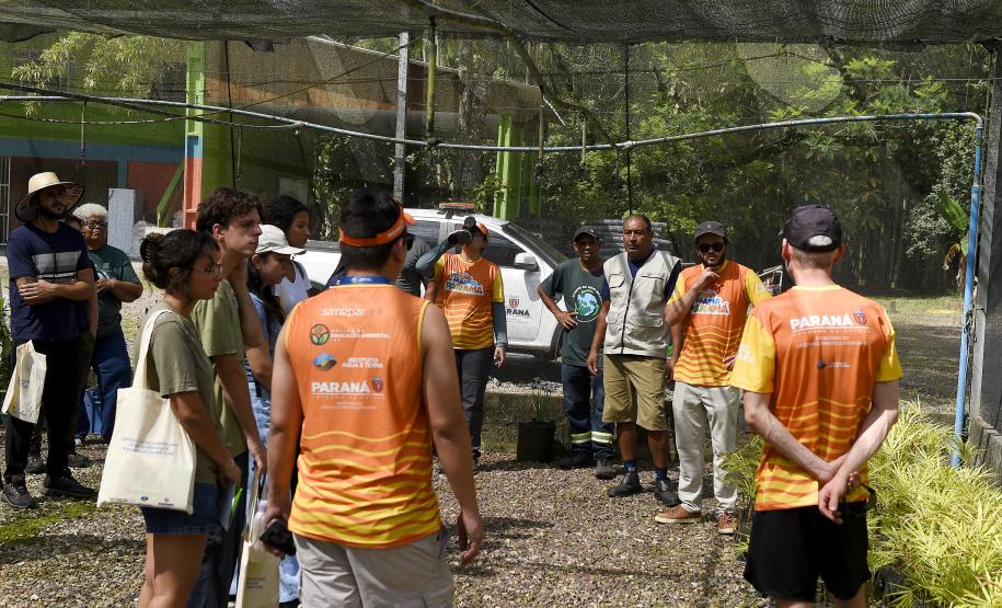 Foto de ação educativa do Um dia no Viveiro