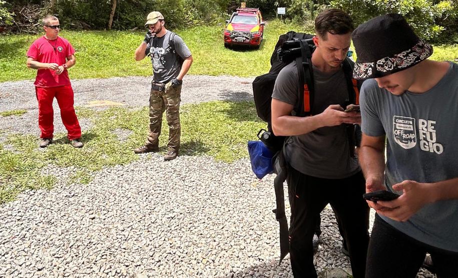 Foto de ação educativa no Pico Paraná