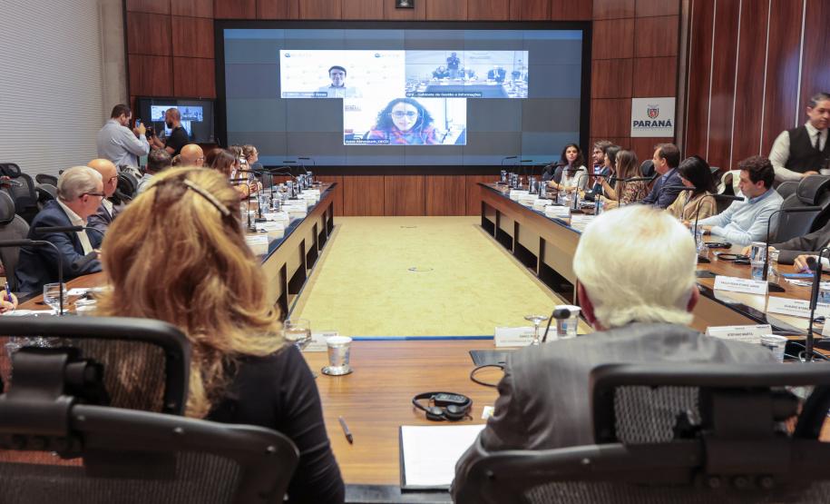 Foto de autoridades em evento