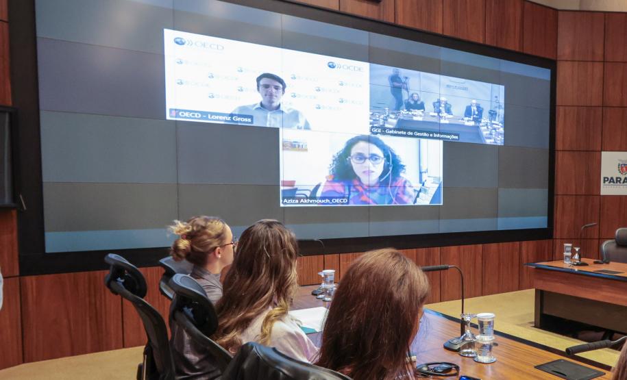 Foto de autoridades em evento