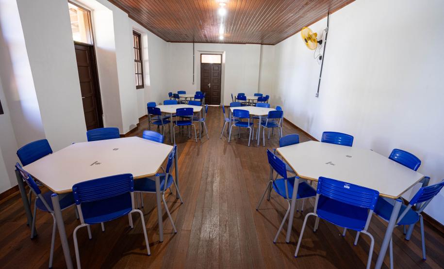 Foto de entrega da nova estrutura da Ilha das Cobras