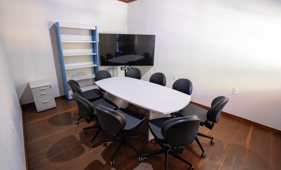 Foto de entrega da nova estrutura da Ilha das Cobras