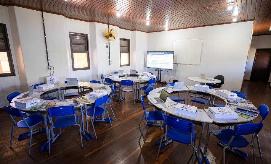 Foto de entrega da nova estrutura da Ilha das Cobras