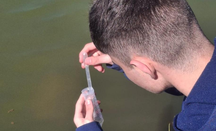 Foto de ação educativa sobre a água