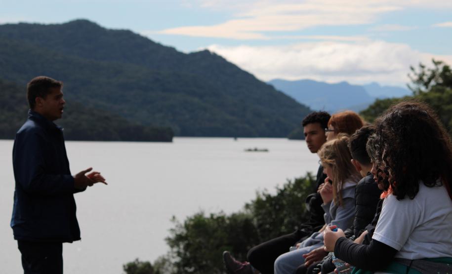 Foto de ação educativa sobre a água