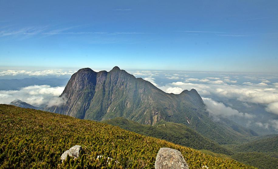 Foto de montanha do Paraná