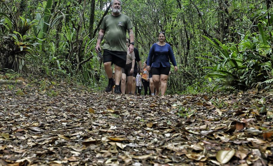 Foto de visitantes no Parque Estadual Rio da Onça