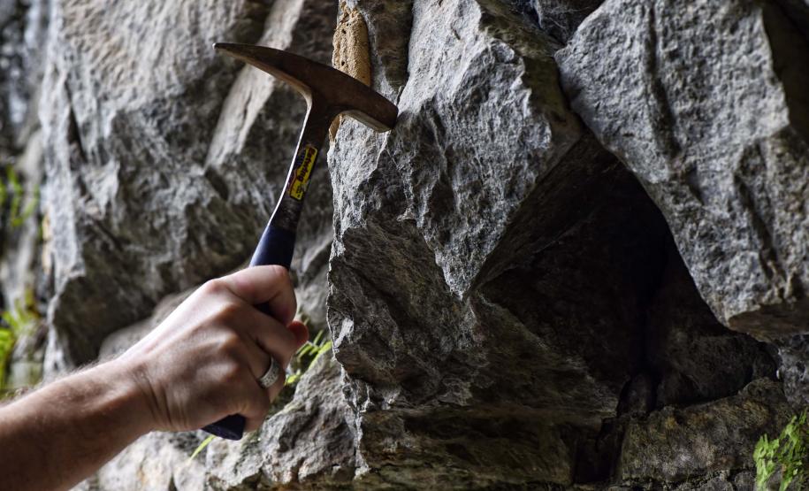 Fotos de produção mineral no Paraná