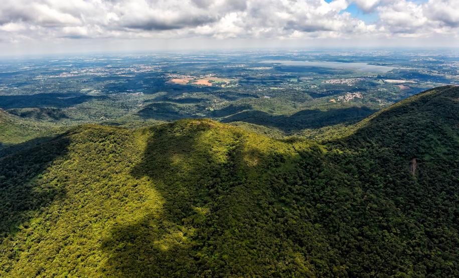 Foto de montanha do Paraná