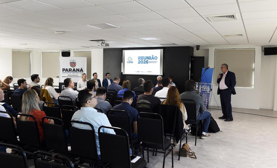 Foto de reunião do Fórum Circular