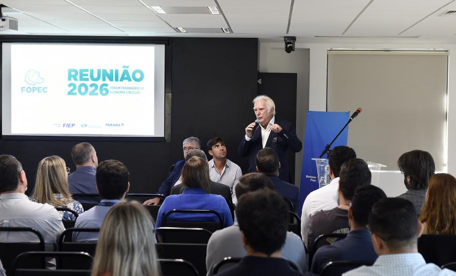 Foto de reunião do Fórum Circular