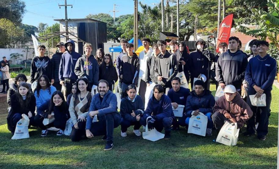 Foto de ação ambiental do IAT