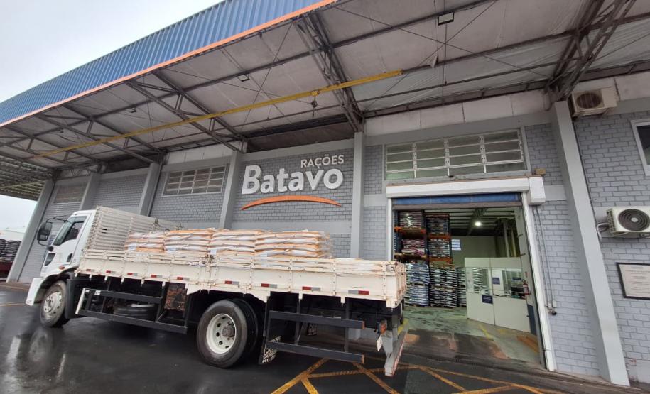 Foto de doação de sacas de milho