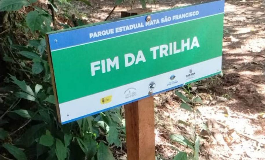Foto de placa de sinalização do IAT