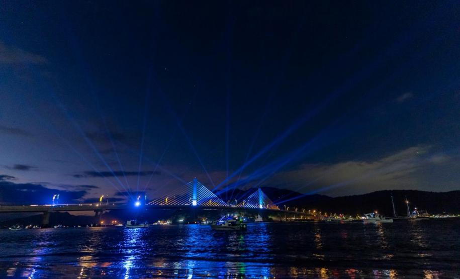 Foto de cerimônia da inauguração da Ponte de Guaratuba