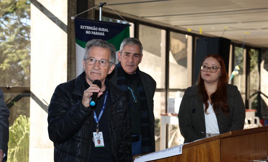 Foto de autoridades em evento