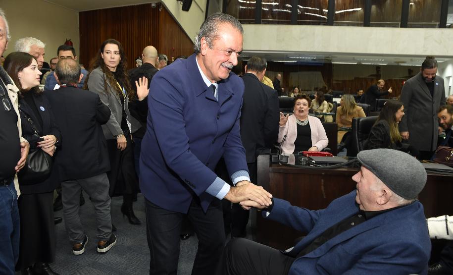 Foto de homenagem ao secretário Everton