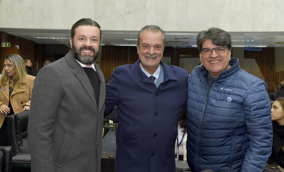 Foto de homenagem ao secretário Everton