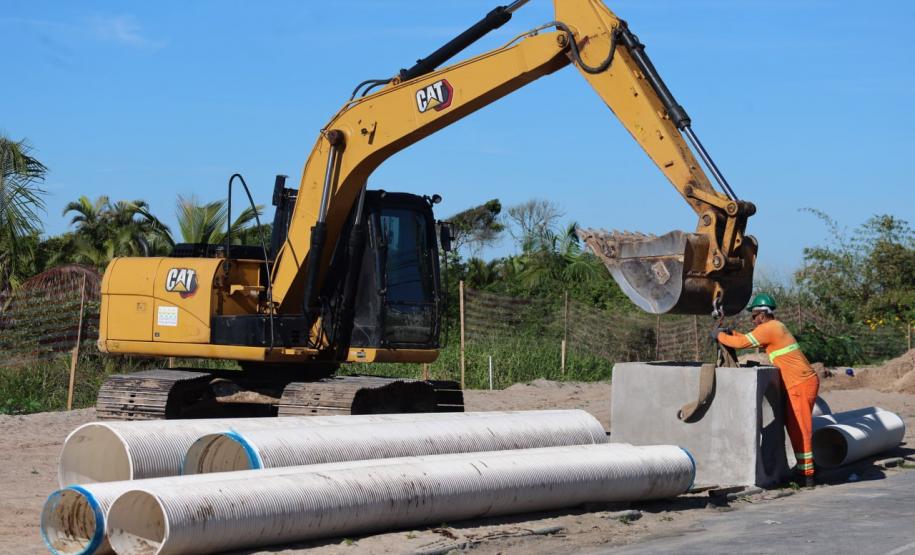 Foto de obras da orla de Pontal do Paraná