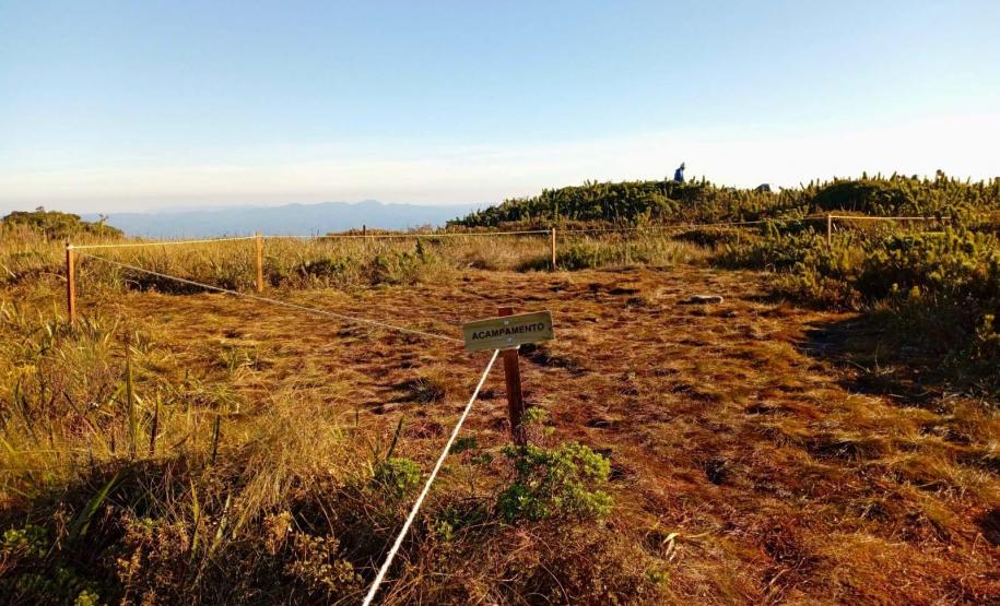 Foto de áreas cercadas do Parque Pico Paraná
