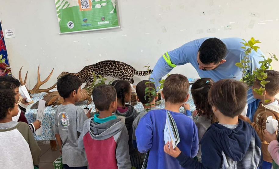 Foto de ação educativa da semana do meio ambiente
