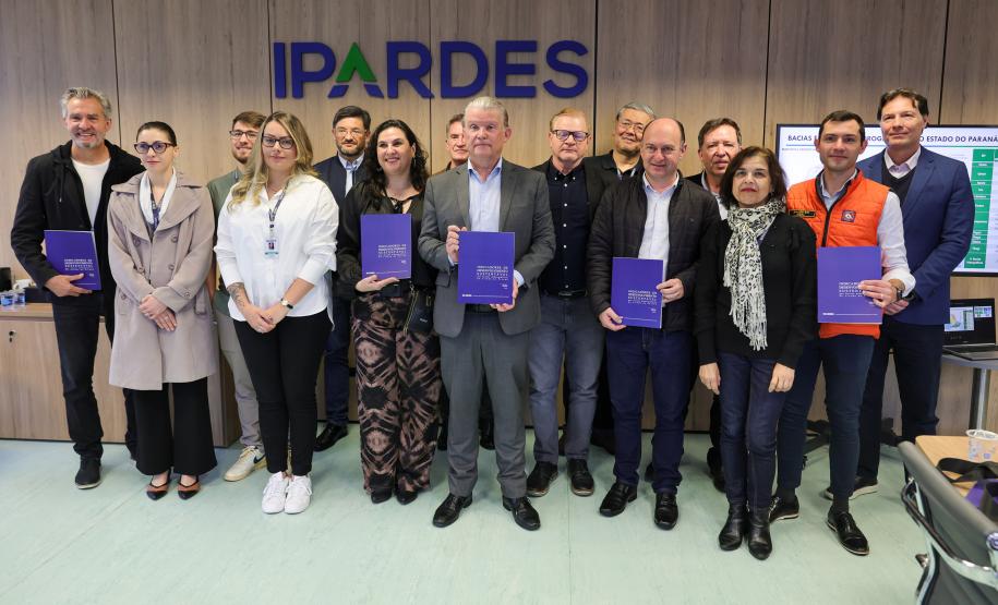 Foto de solenidade para lançamento de novos índices