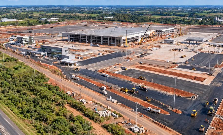 Foto de obras do Porto Seco de Foz do Iguaçu