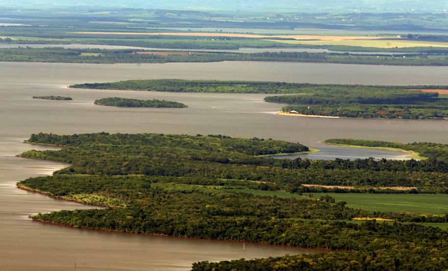 Foto de bacia hidrográfica paranaense