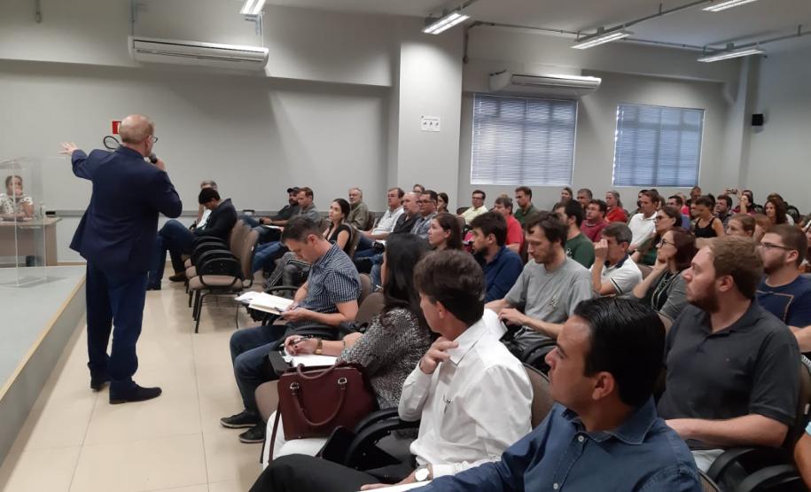 Cerca de 250 representantes da área florestal se reúnem em curso sobre o Sinaflor