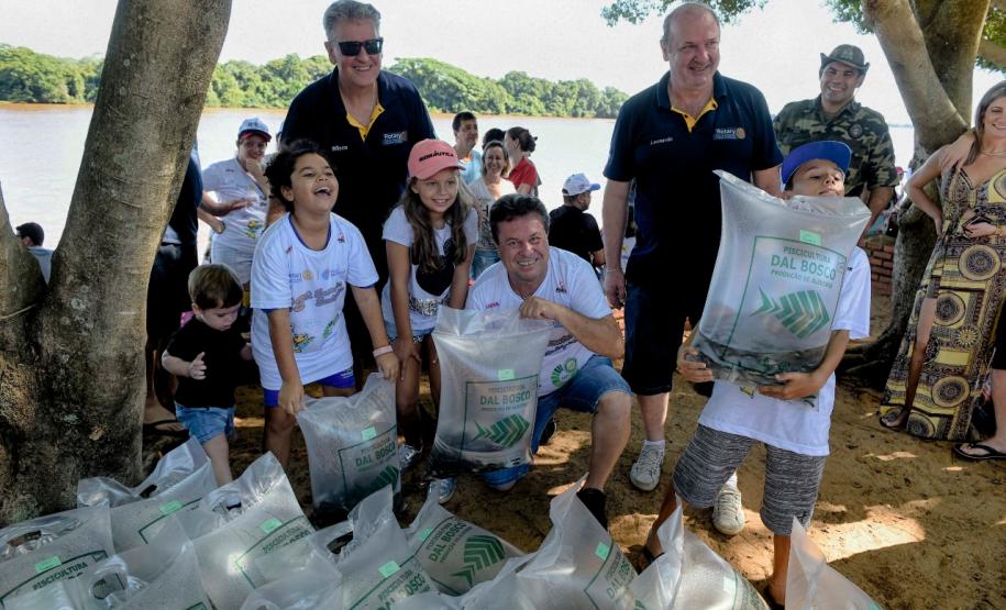Governo promove soltura de peixes e plantio de árvores no Interior