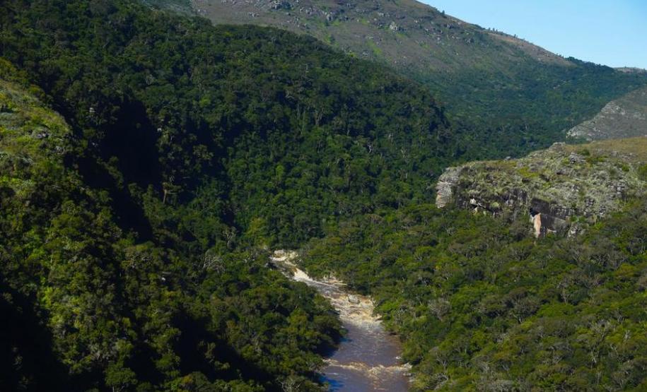 Parque do Guartelá é uma boa opção para aventureiros
