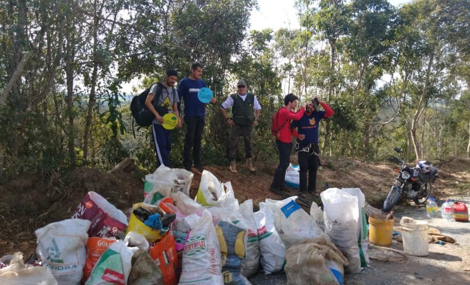Campanha leva 5,6 mil pessoas aos parques estaduais do Paraná Campanha leva 5,6 mil pessoas aos parques estaduais do Paraná