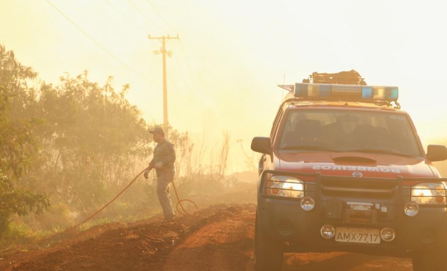 Bombeiros reforçam alertas para evitar queimadas Bombeiros reforçam alertas para evitar queimadas