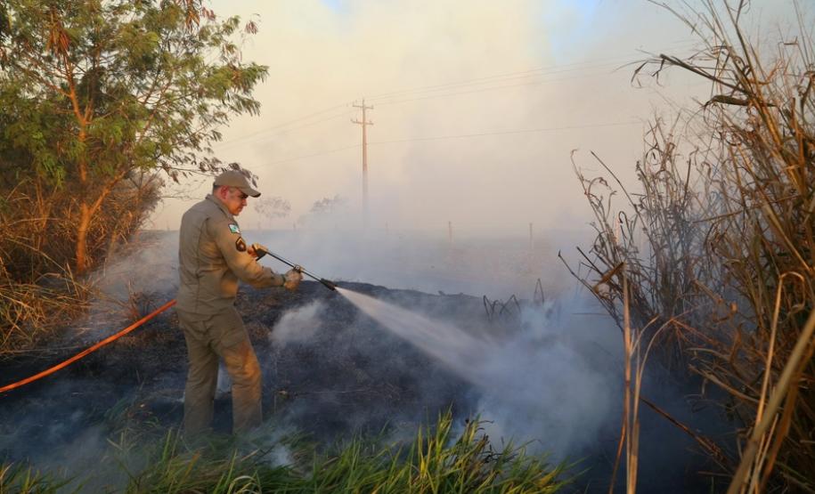 Bombeiros reforçam alertas para evitar queimadas Bombeiros reforçam alertas para evitar queimadas