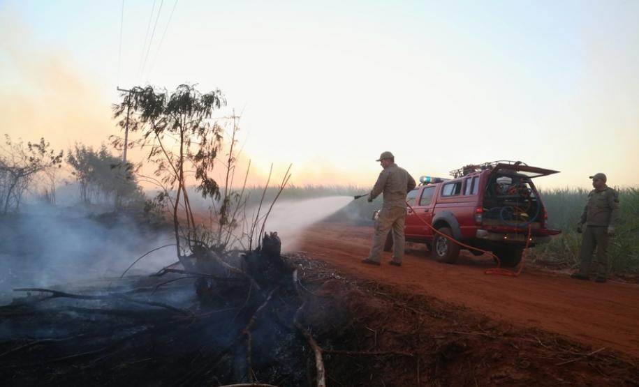Bombeiros reforçam alertas para evitar queimadas Bombeiros reforçam alertas para evitar queimadas