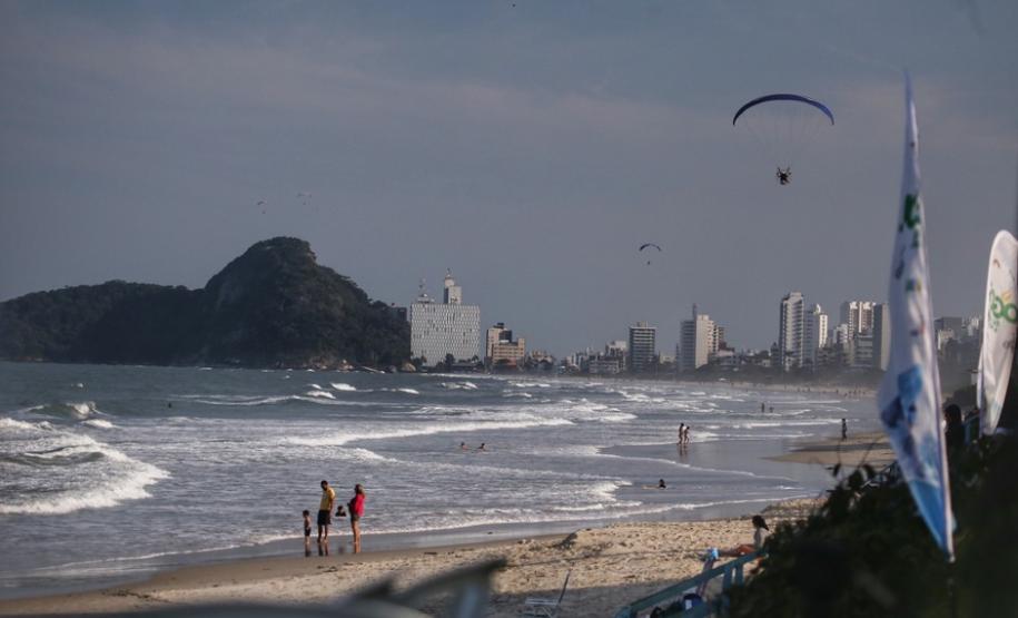 Coleta de amostras de águas das praias do Paraná começa já em novembro