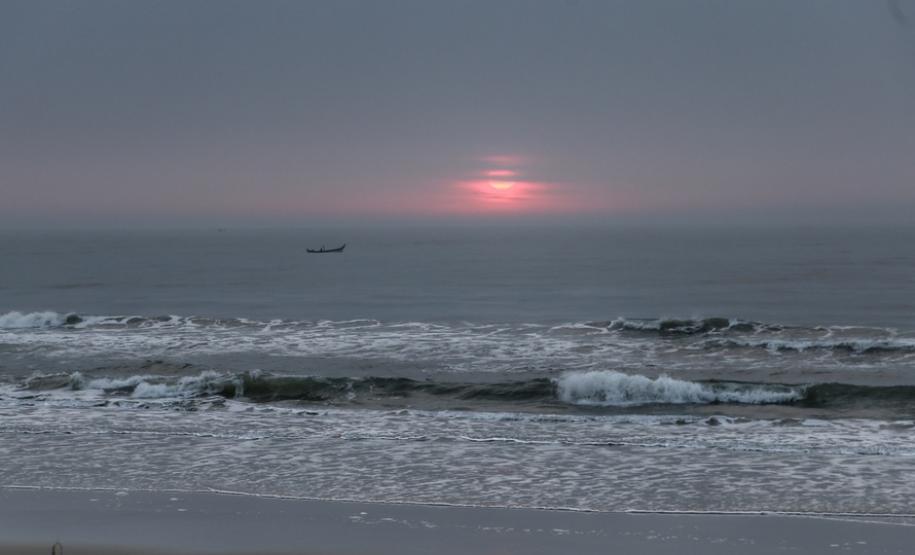 Verão começa chuvoso no Paraná, segundo o Simepar