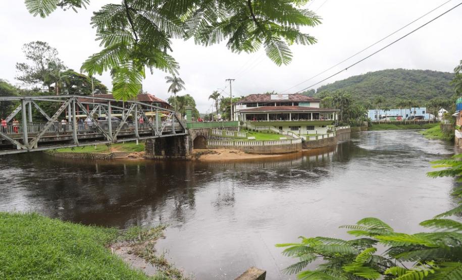 Circuito em torno do Pico Paraná é novo atrativo do Litoral Circuito em torno do Pico Paraná é novo atrativo do Litoral