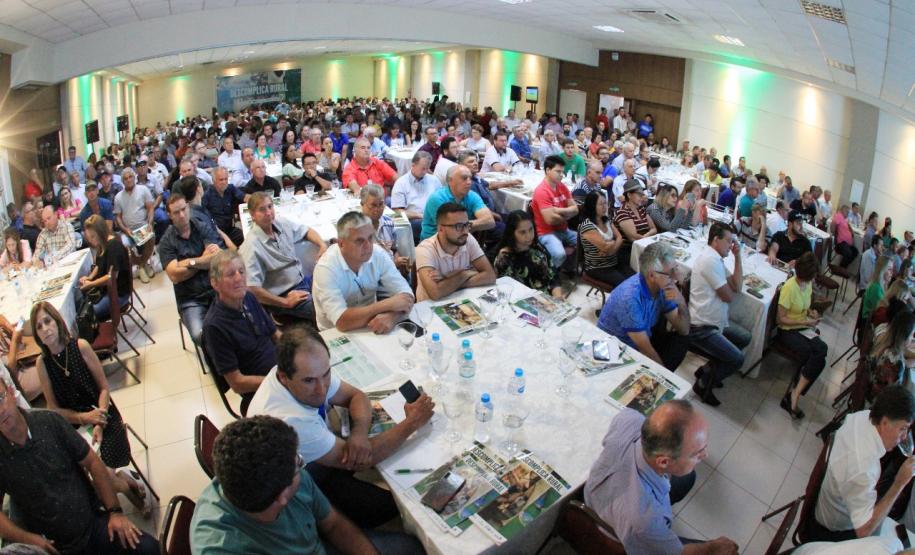 Programas são apresentados em Campo Mourão e Umuarama