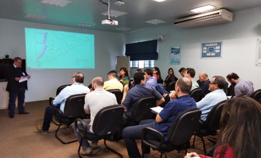 Retomada de Atividades do CBH do Paraná 3 Comitê da Bacia do Paraná 3 reuniu-se para discutir adequação da Proposta de Enquadramento dos Corpos d’Água da bacia